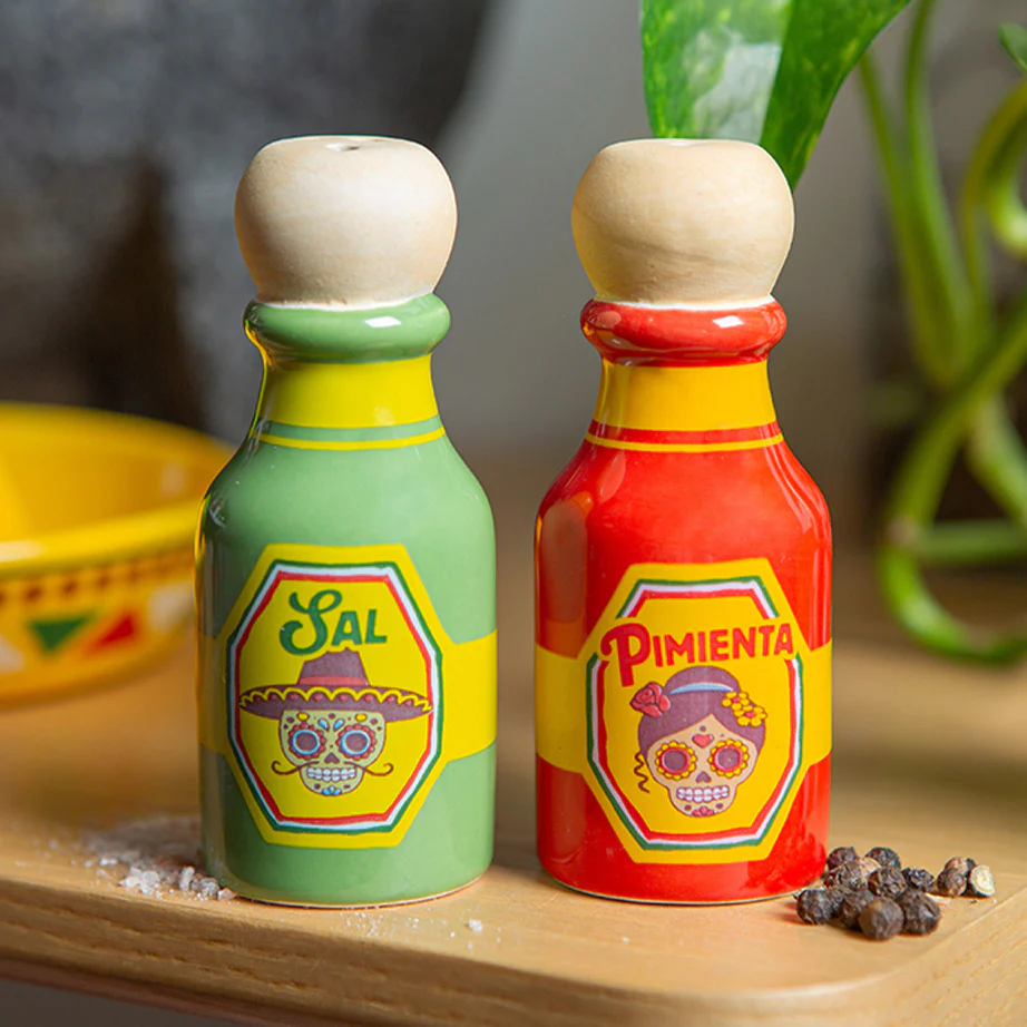 Hot Sauce Salt & Pepper Shakers - Image 2