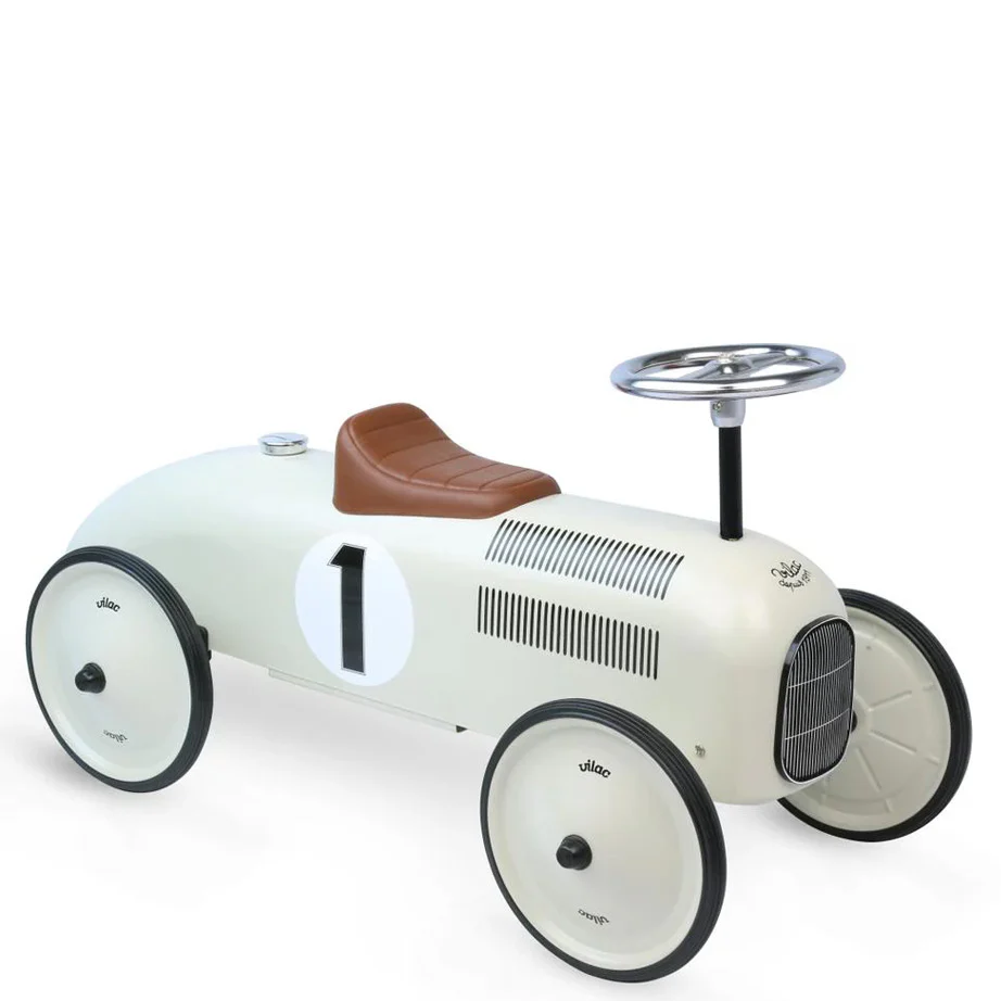 Vintage Ride-On Car - Image 3